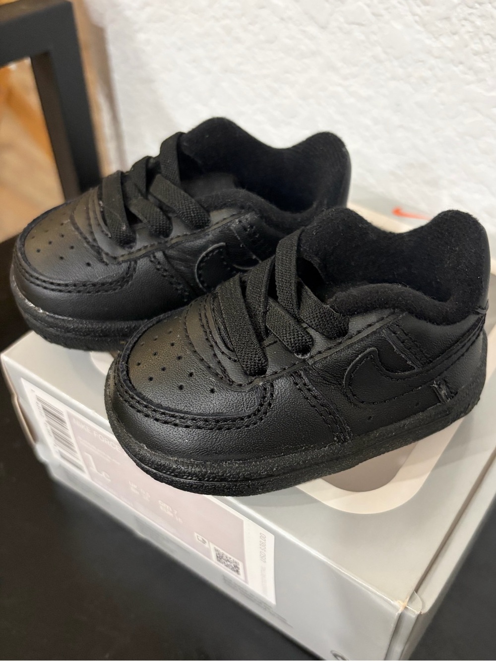Nike Kids Black Low-Top Sneakers